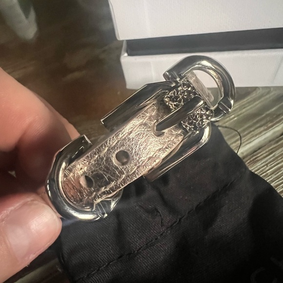 Givenchy NIB voyou metallic unisex leather bracelet with silver tone hardware - Picture 4 of 7